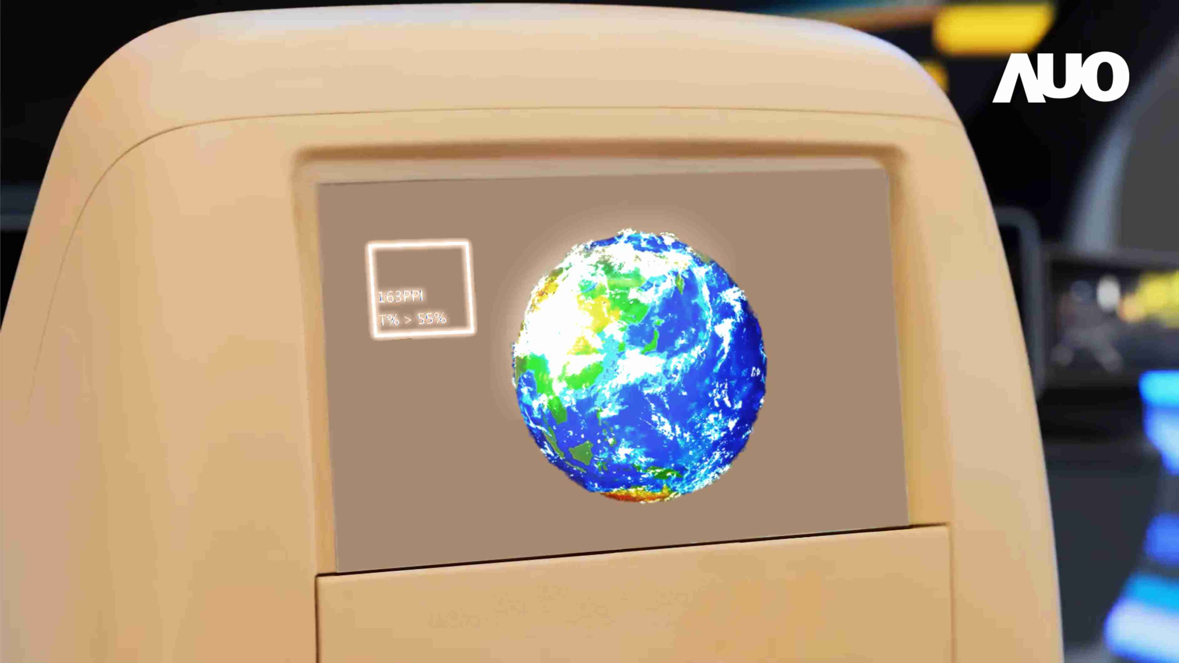 尊时凯龙突破设计与制程挑战，，，推出全球最高分辨率163ppi的13.5吋透明Micro LED面板，，，，并积极布局智能车市场，，以期拓展透明显示应用的可能性